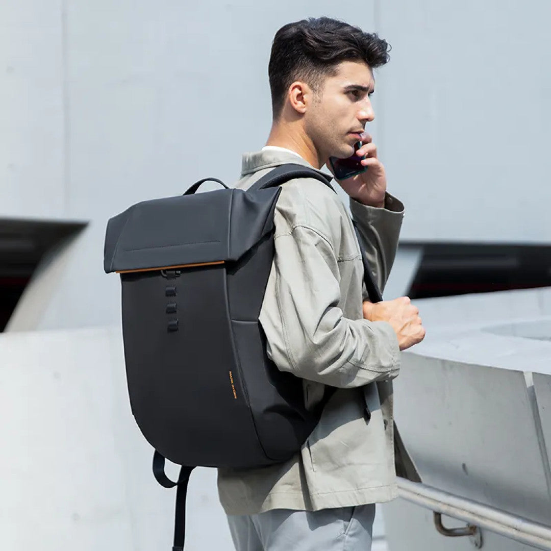 homme-Sac-a-dos-Codex